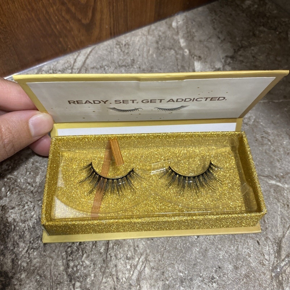 Eyelashes Lashaholic Luxury Lashes Brand New In Box